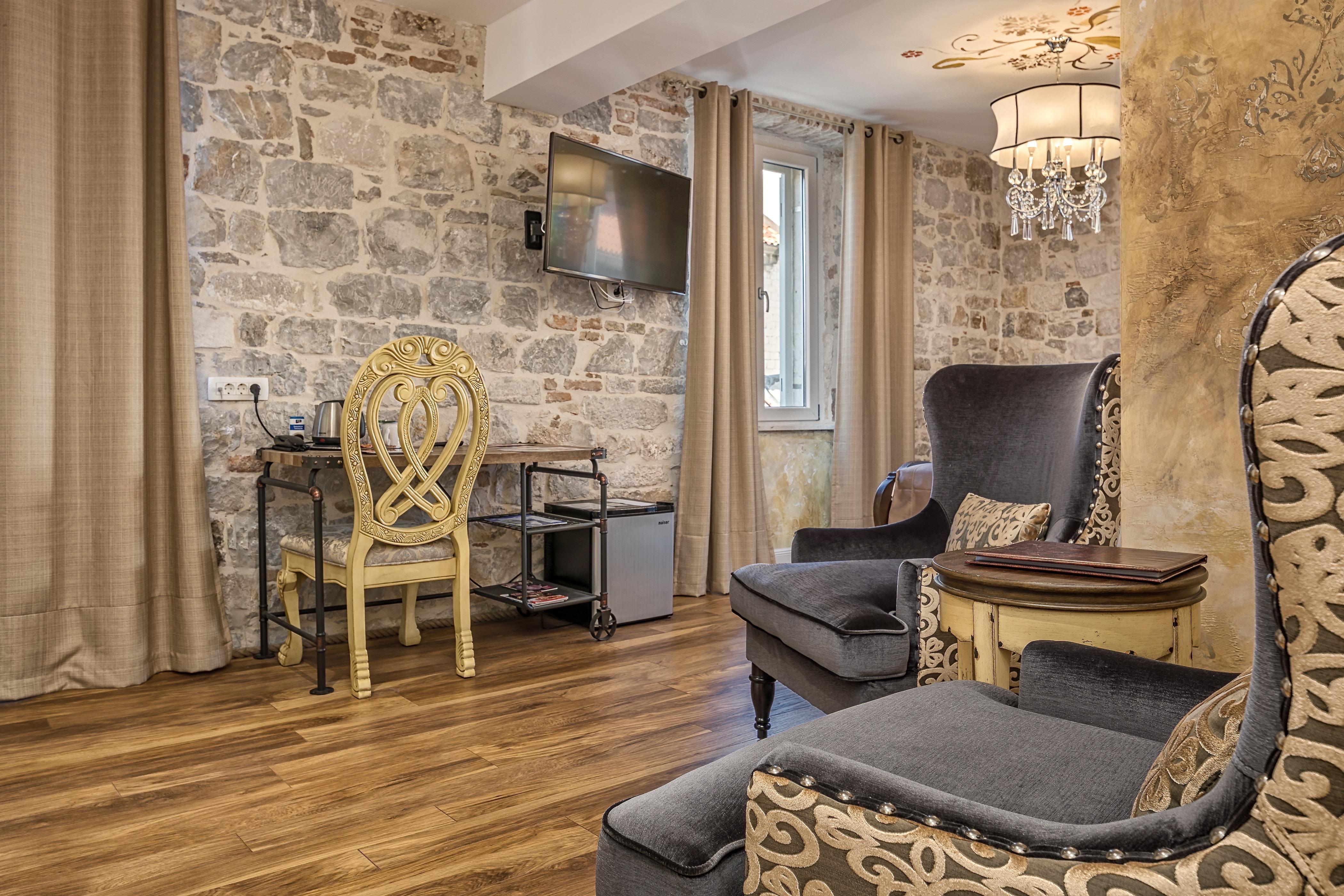 Hotell Plaza Marchi Old Town - Mag Quaint & Elegant Boutique