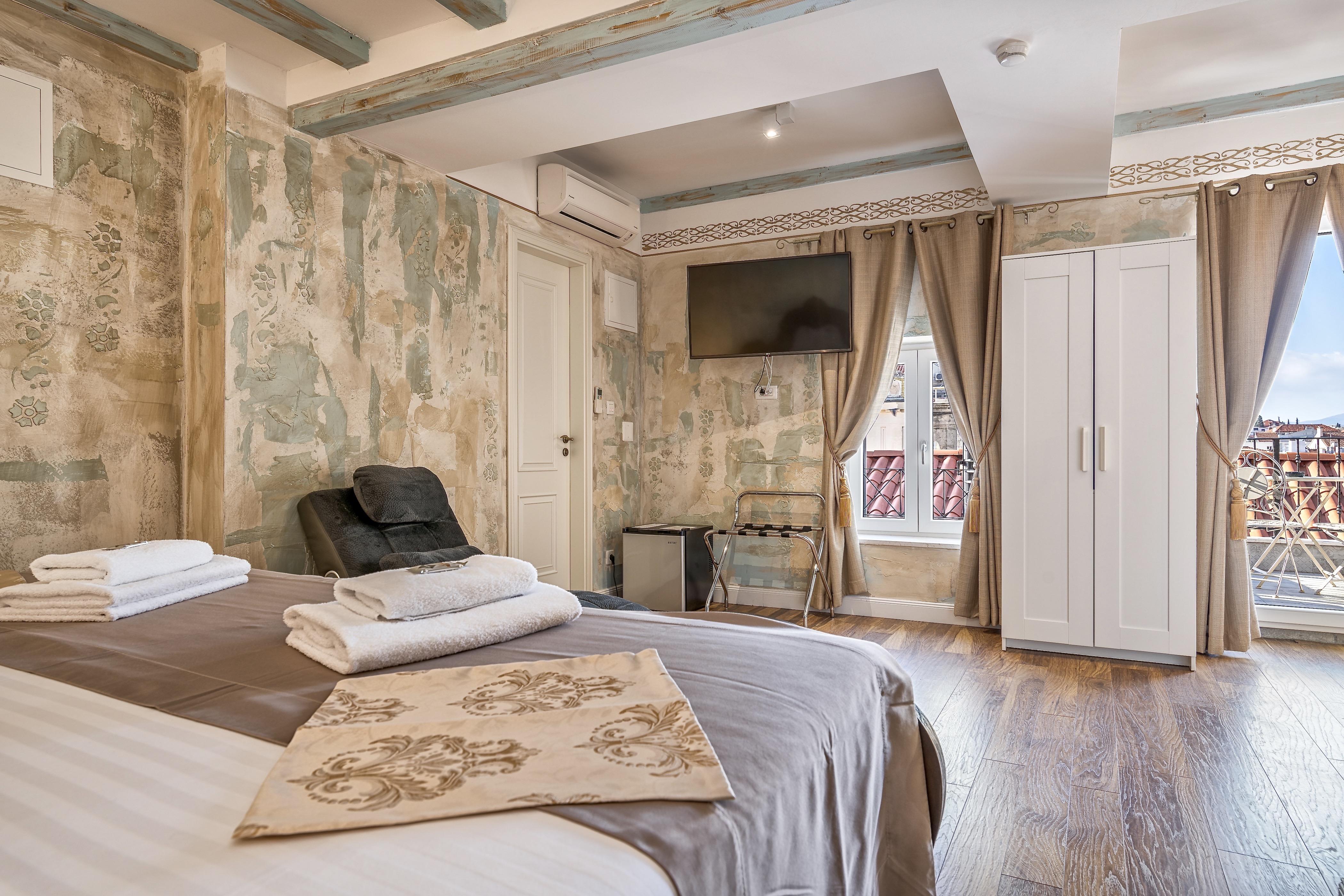 Plaza Marchi Old Town - Mag Quaint & Elegant Boutique Hotell Split