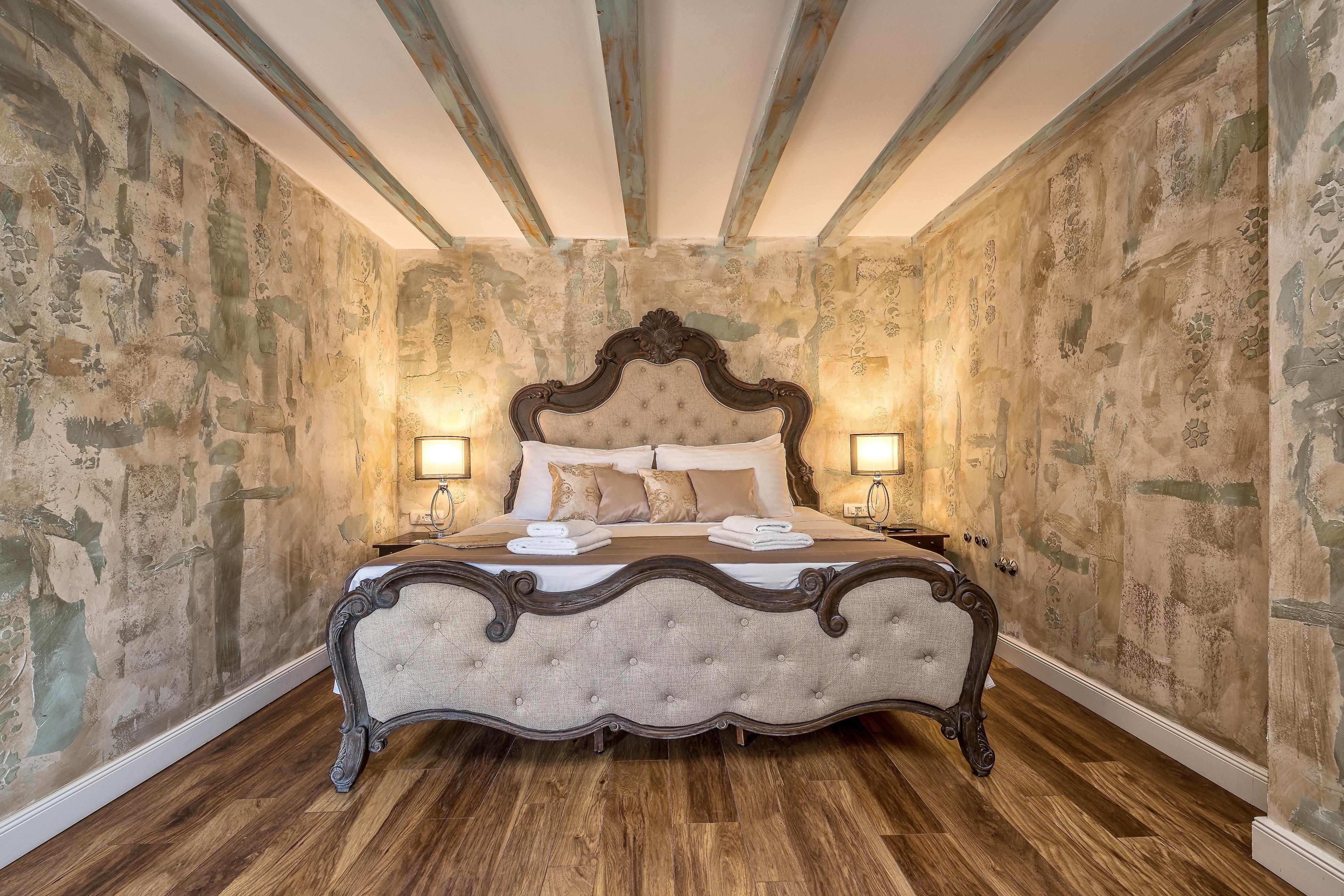 Plaza Marchi Old Town - Mag Quaint & Elegant Boutique Hotell 4*