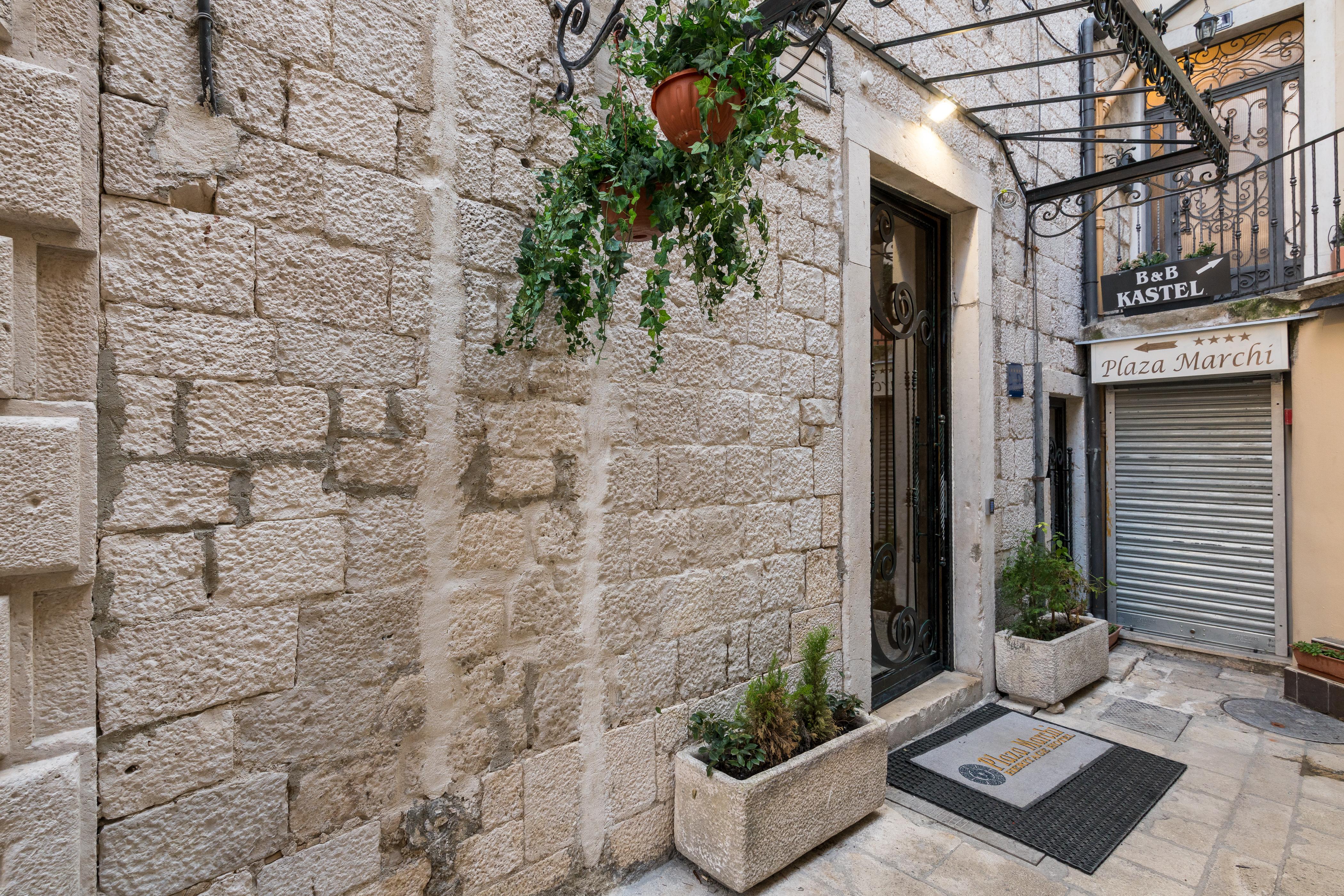 Hotell Plaza Marchi Old Town - Mag Quaint & Elegant Boutique
