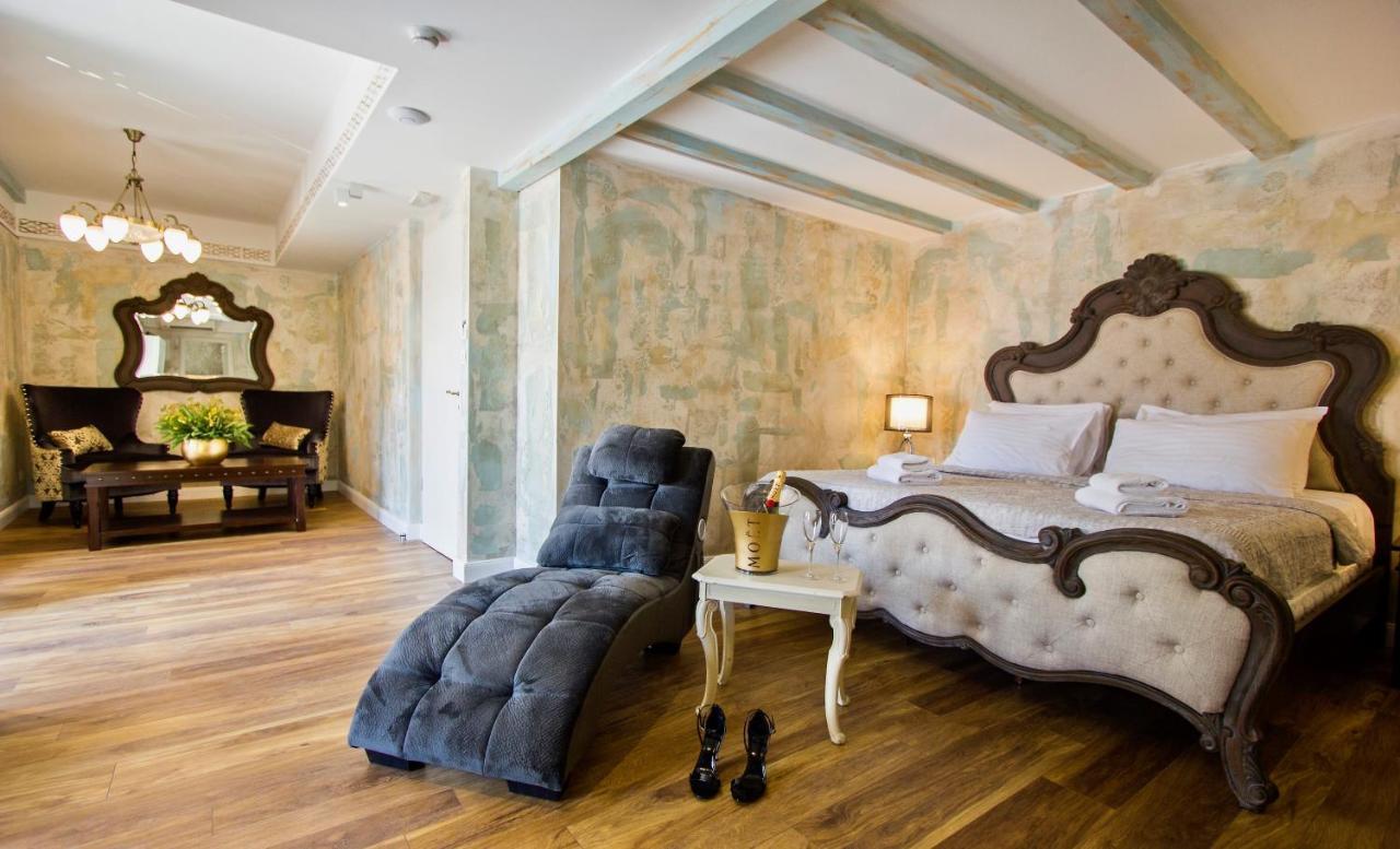 Plaza Marchi Old Town - Mag Quaint & Elegant Boutique Hotell